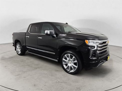 Used 2022 Chevrolet Silverado 1500 High Country w/ High Country Premium Package image 7