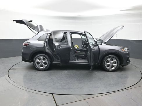 Used 2024 Honda HR-V LX image 46