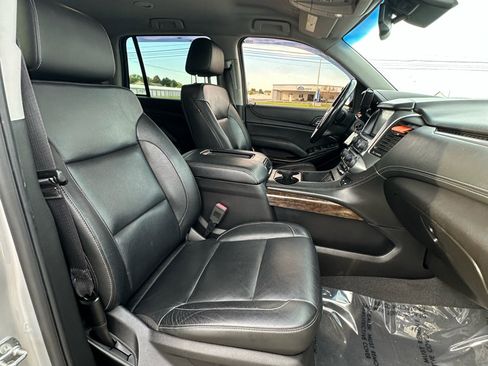 Used 2019 Chevrolet Tahoe LT image 54