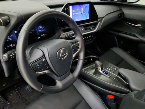 Used 2025 Lexus UX 300h FWD image 47
