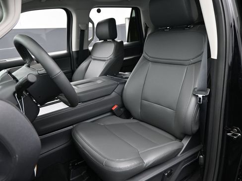New 2026 Ford Expedition Active AWD/4WD image 15