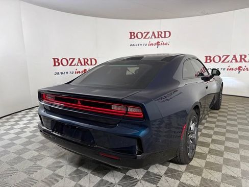 Used 2024 Dodge Charger Daytona R/T w/ Plus Group AWD/4WD image 8