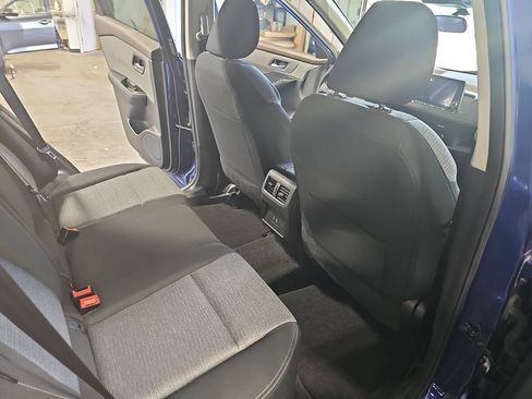 Certified 2023 Nissan Rogue SV AWD/4WD image 11