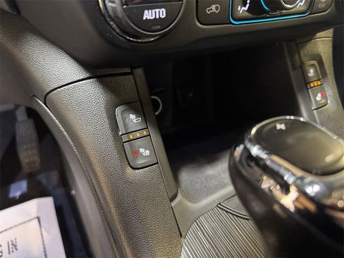 Used 2019 GMC Acadia SLT w/ LPO, Floor Liner Package image 30