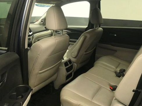 Used 2017 Honda Pilot EX-L image 10