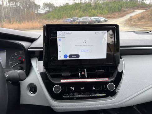 Used 2025 Toyota Corolla SE image 29