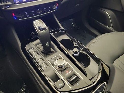 Used 2023 Maserati Levante GT image 28