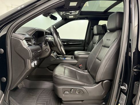 Used 2021 GMC Yukon Denali w/ Denali Premium Package image 17
