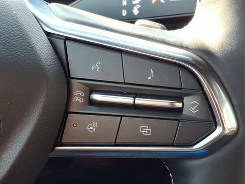 Used 2024 Chevrolet Traverse LT w/ Trailering Package FWD image 27