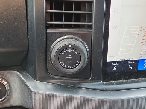 Used 2024 Ford F250 Platinum image 28