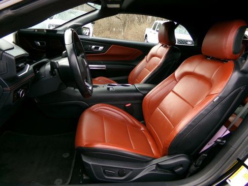 Used 2024 Ford Mustang Premium image 13