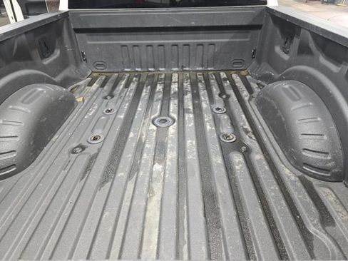 Used 2018 Ford F250 Lariat w/ Lariat Ultimate Package AWD/4WD image 16
