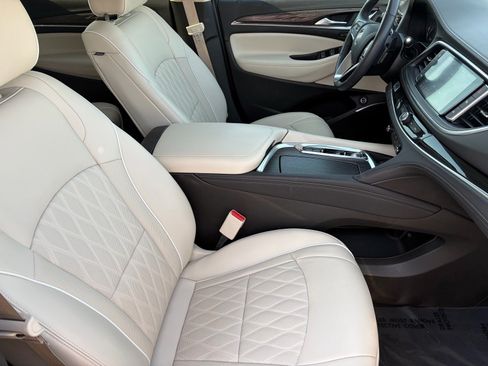 Used 2024 Buick Enclave Avenir w/ Trailering Package, 5000 lbs. FWD image 36