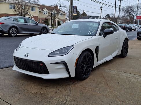 New 2026 Toyota GR86 Premium image 2