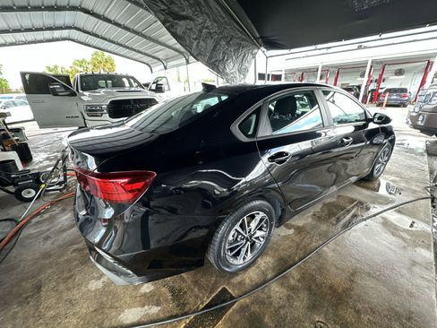 Certified 2023 Kia Forte LXS image 22