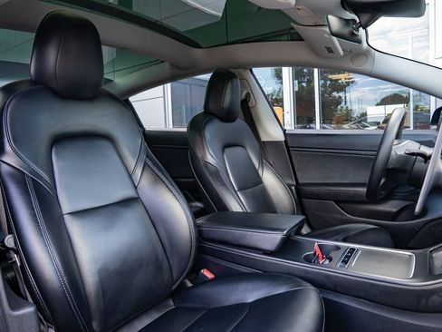 Used 2021 Tesla Model 3 Performance AWD/4WD image 22