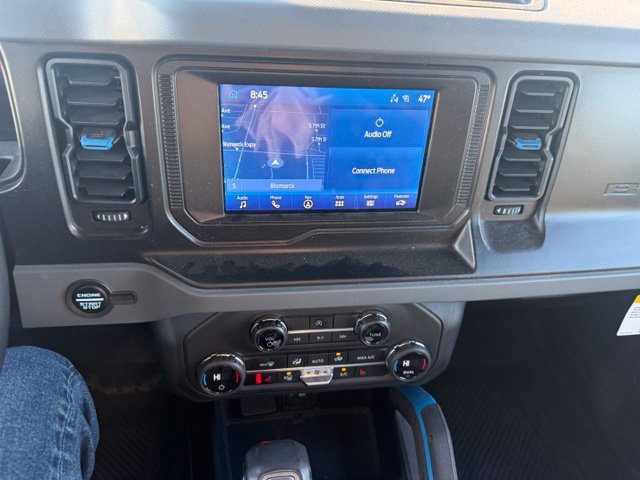 Used 2023 Ford Bronco Black Diamond AWD/4WD image 16