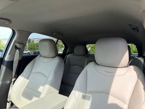Certified 2022 Cadillac XT4 Luxury w/ Driver Awareness Package FWD image 2