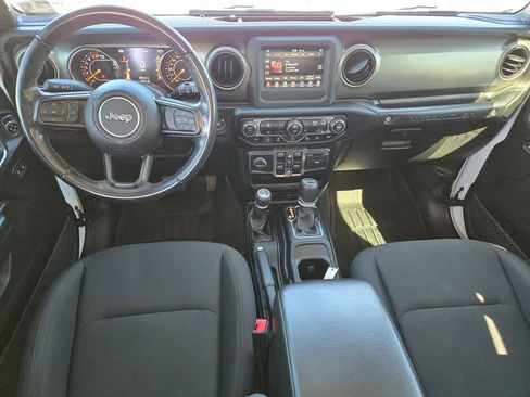 Used 2019 Jeep Wrangler Unlimited Sport S AWD/4WD image 9