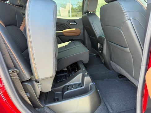 New 2026 GMC Canyon AT4 w/ AT4 Premium Package AWD/4WD image 36