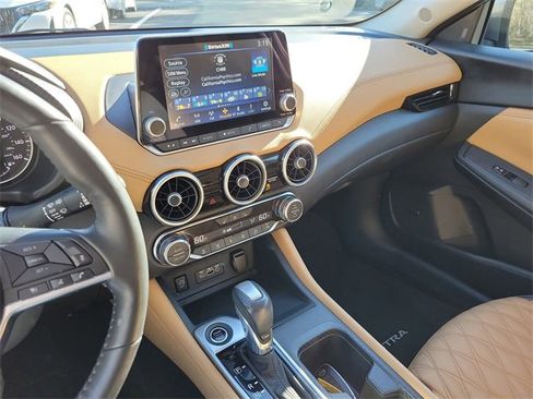 Used 2025 Nissan Sentra SV w/ SV Premium Package image 22