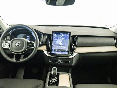New 2026 Volvo XC90 B6 Plus w/ Protection Package AWD/4WD image 15