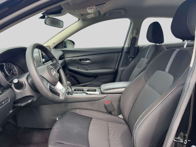 Used 2025 Nissan Sentra SV FWD image 16