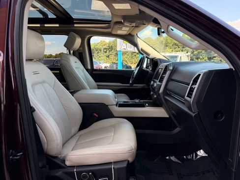 Used 2020 Ford Expedition Platinum image 40