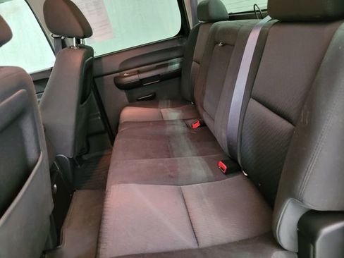 Used 2014 Chevrolet Silverado 2500 LT w/ Interior Plus Package image 47