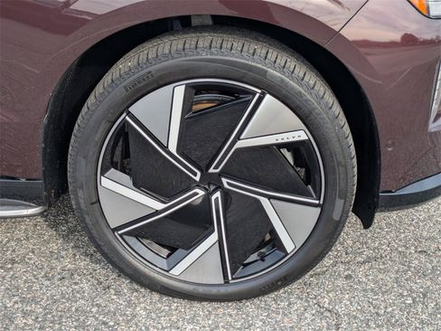 New 2025 Volvo EX90 Ultra image 11