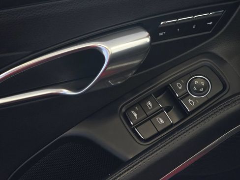 Certified 2015 Porsche 911 Carrera S RWD image 32