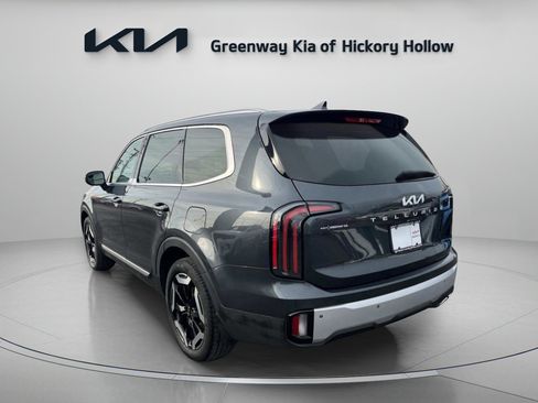 Used 2024 Kia Telluride EX image 5