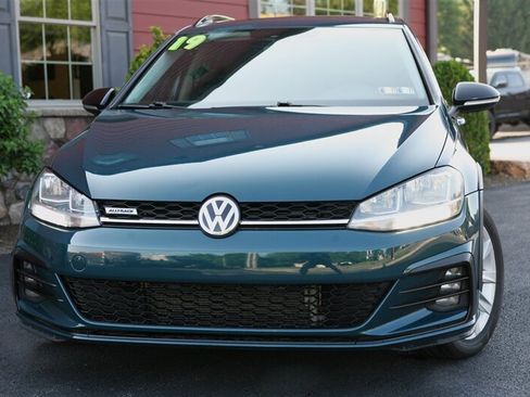 Used 2019 Volkswagen Golf Alltrack SE AWD/4WD image 2