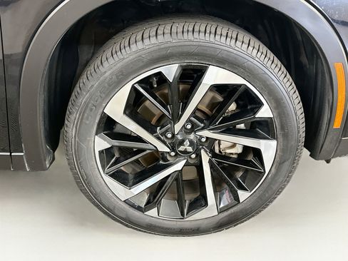 Used 2024 Mitsubishi Outlander SE AWD/4WD image 11