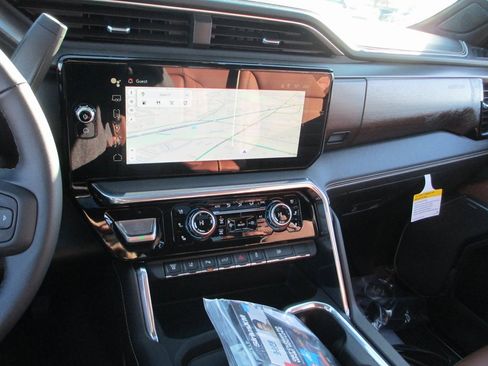 New 2026 GMC Sierra 3500 Denali Ultimate image 18