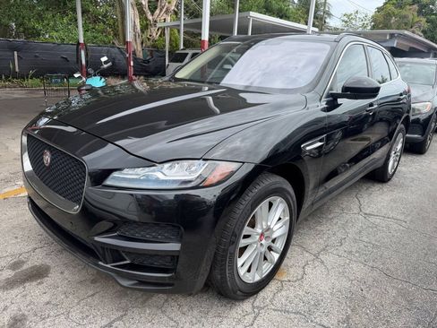 Used 2018 Jaguar F-PACE Prestige AWD/4WD image 2