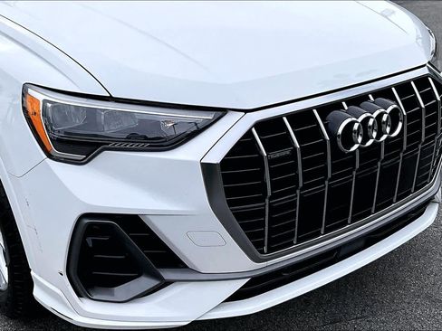 Used 2022 Audi Q3 2.0T Premium w/ Convenience Package image 28