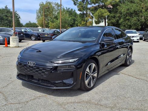 Used 2025 Audi A6 e-tron Premium Plus w/ Premium Plus RWD image 24