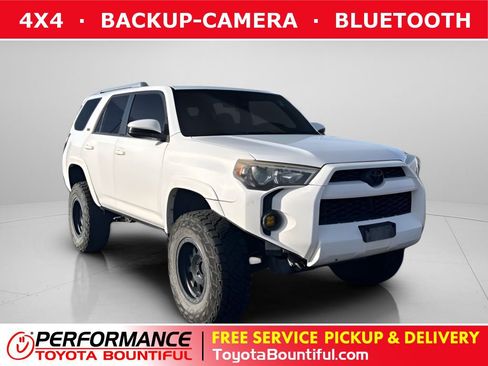 Used 2014 Toyota 4Runner SR5 image 1