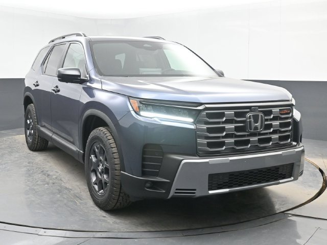 New 2026 Honda Pilot TrailSport image 2