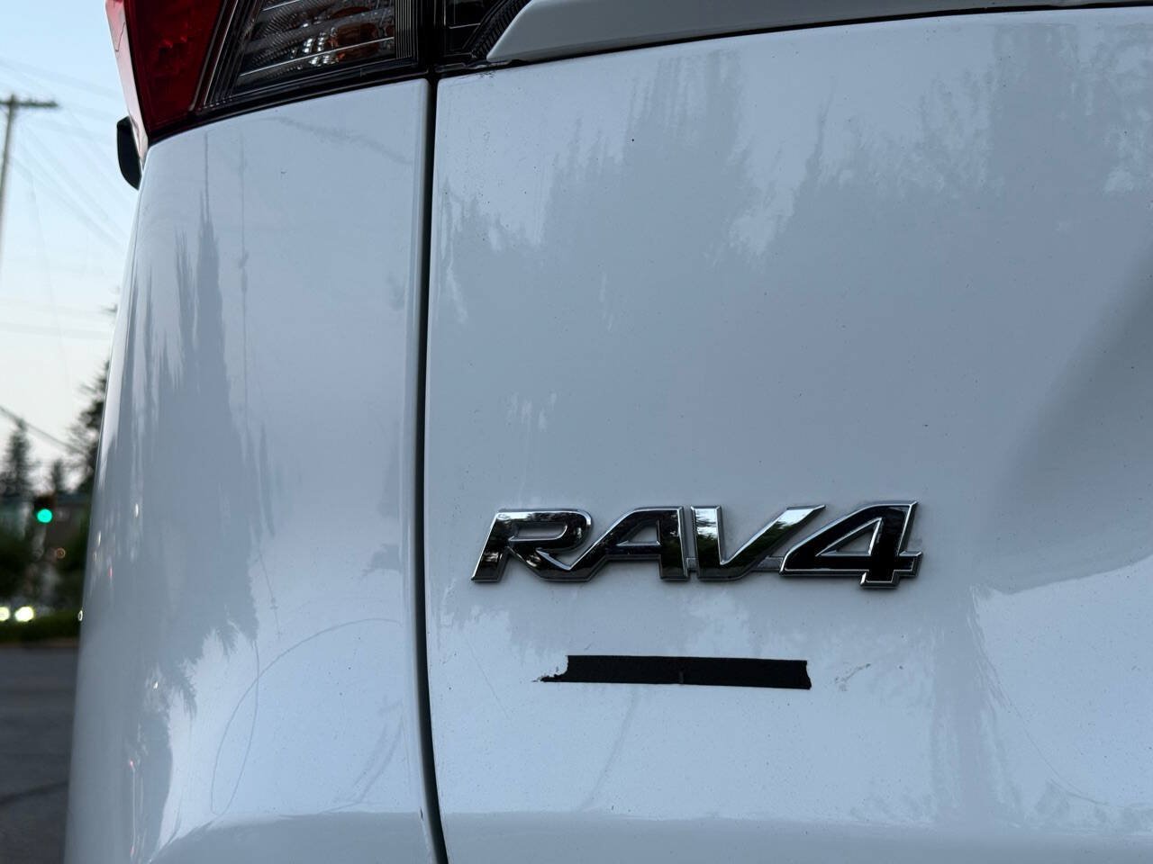Used 2021 Toyota RAV4 XLE FWD image 42