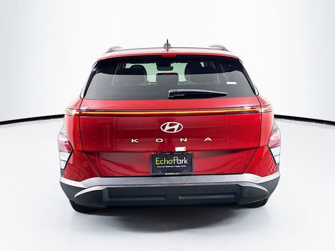 Used 2024 Hyundai Kona SEL image 7