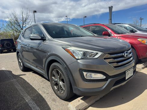 Used 2013 Hyundai Santa Fe Sport image 2