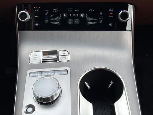 New 2026 Genesis GV70 2.5T Advanced AWD/4WD image 11