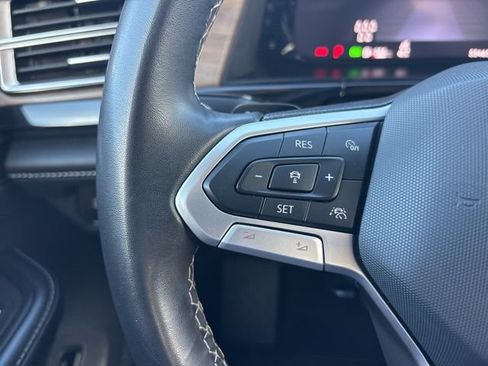 Used 2024 Volkswagen Atlas SE AWD/4WD image 39