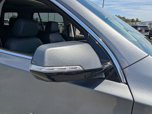 Used 2020 Chevrolet Traverse Premier w/ LPO, 'HIT The Road' Package FWD image 12