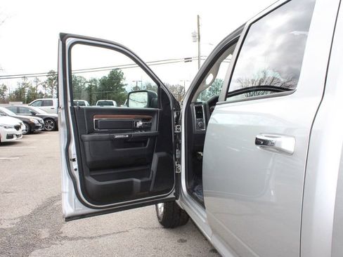 Used 2017 RAM 1500 Laramie w/ Convenience Group AWD/4WD image 31