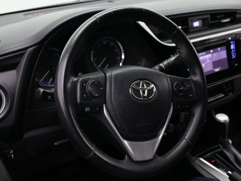 Used 2017 Toyota Corolla SE FWD image 10
