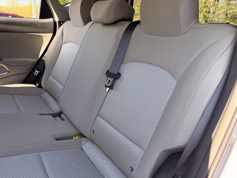 Used 2025 Kia Soul LX w/ LX Technology Package FWD image 11