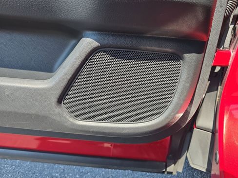 Used 2025 Honda Pilot Black Edition image 14